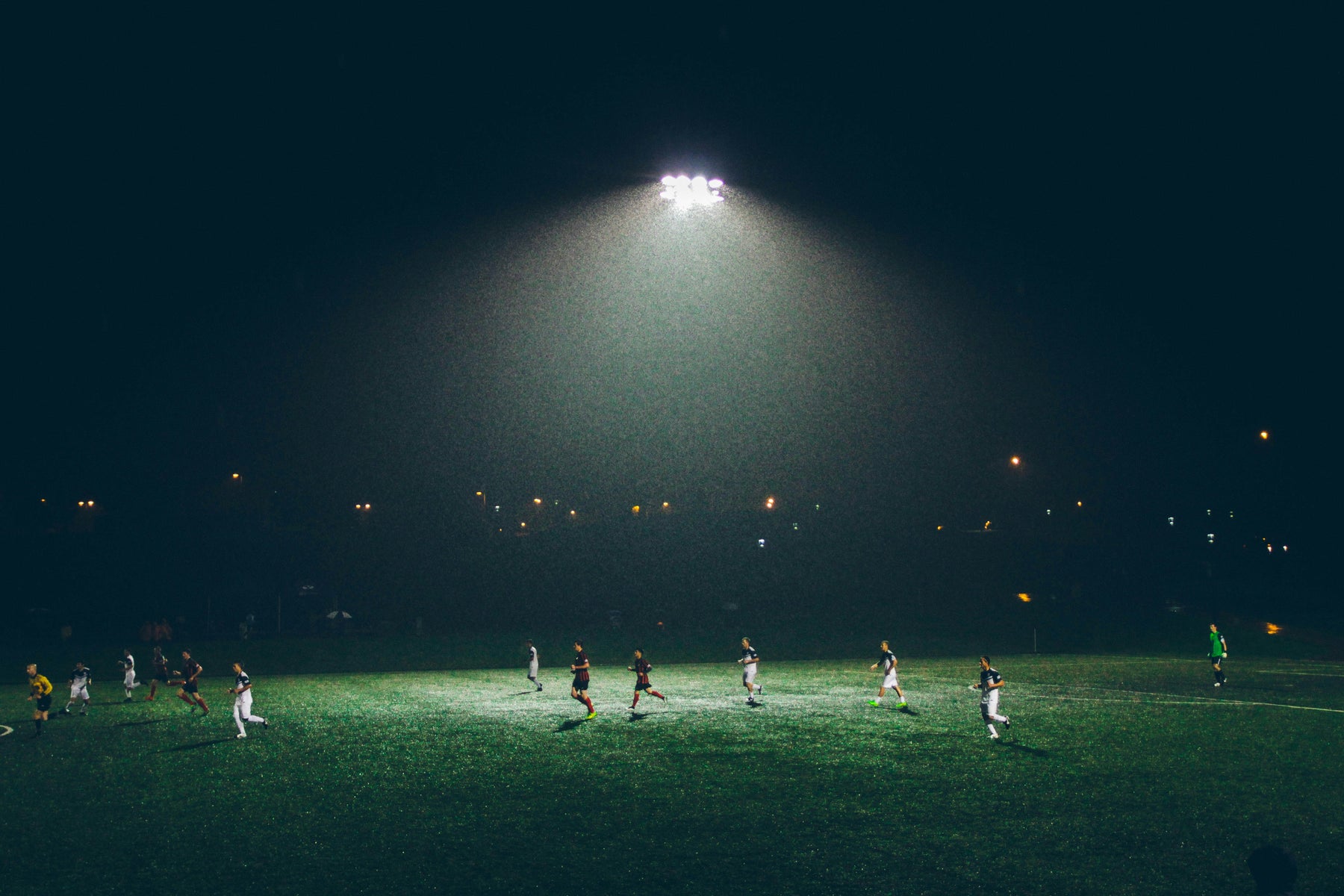 JOGA FUTBOL